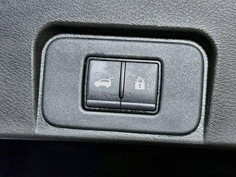 Certified 2024 Nissan Rogue SL w/ SL Premium Package AWD/4WD image 31