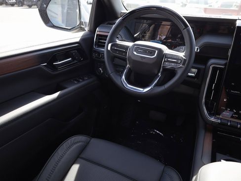 New 2026 GMC Yukon Denali image 21