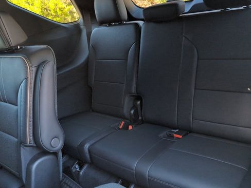 New 2026 Chevrolet Traverse High Country w/ LPO, Floor Liner Package image 15