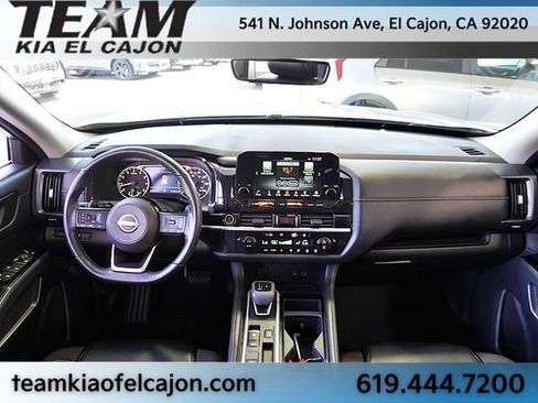 Used 2024 Nissan Pathfinder SL FWD image 22