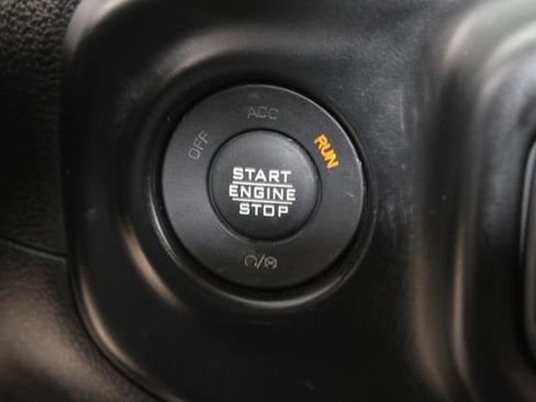 Used 2023 Jeep Wrangler Unlimited Sahara image 22