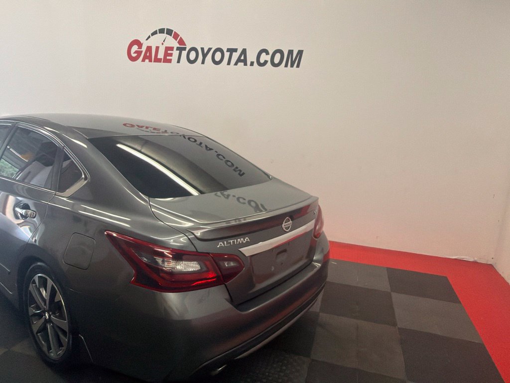 Used 2017 Nissan Altima 2.5 SR FWD image 10
