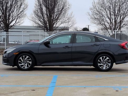Certified 2018 Honda Civic EX image 8