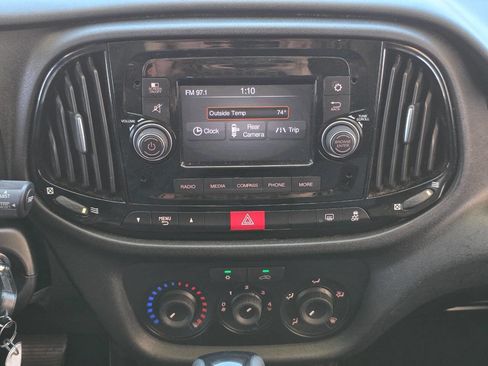 Used 2019 RAM ProMaster City Tradesman SLT FWD image 13
