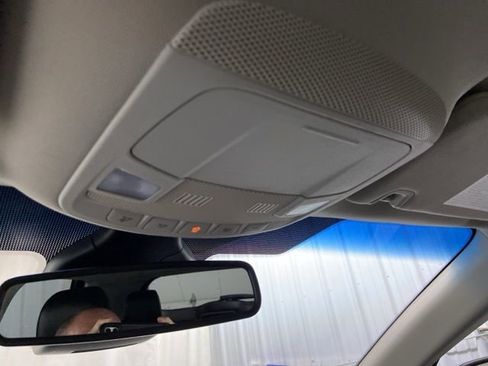 Used 2023 Ford Edge SEL image 32