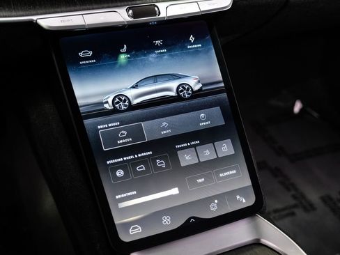 Used 2024 Lucid Air Touring AWD/4WD image 32