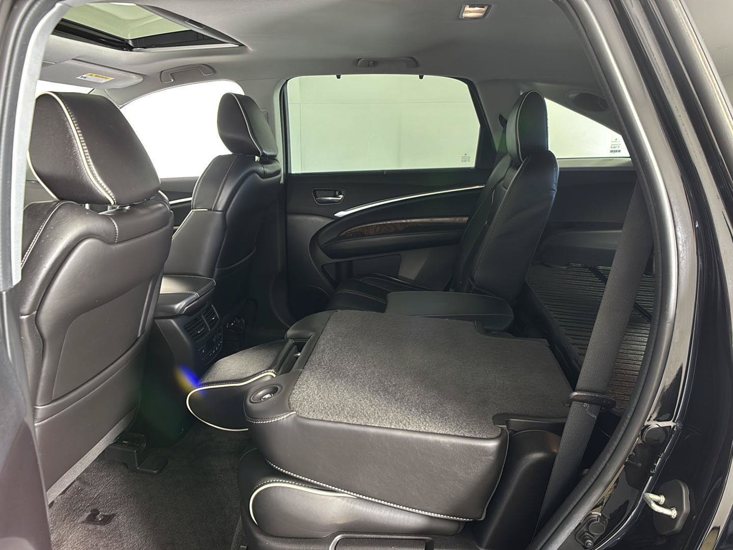 Used 2018 Acura MDX w/ Advance Package AWD/4WD image 18