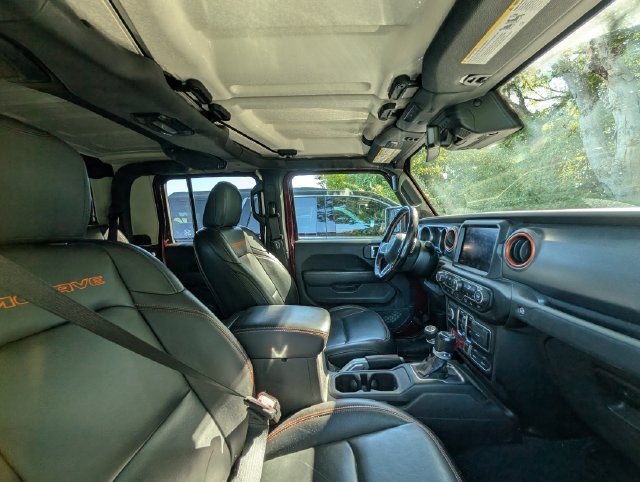 Used 2021 Jeep Gladiator Mojave AWD/4WD image 17