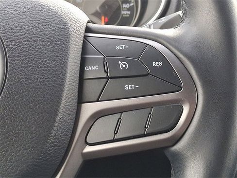 Used 2019 Jeep Cherokee High Altitude image 20