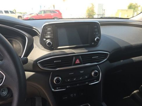 Used 2020 Hyundai Santa Fe SE FWD image 6
