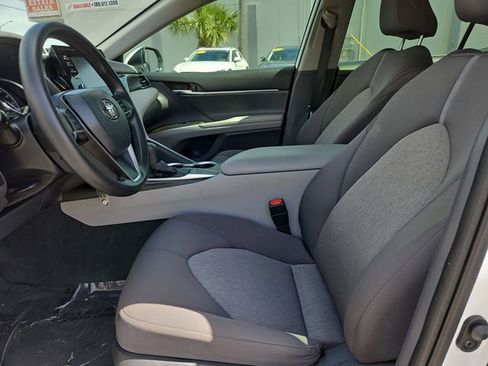 Used 2022 Toyota Camry LE image 16