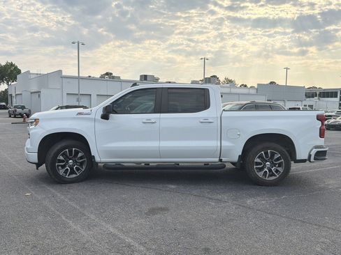 Used 2024 Chevrolet Silverado 1500 RST w/ Z71 Off-Road Package AWD/4WD image 9