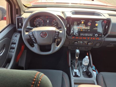 New 2025 Nissan Frontier Pro-X image 11