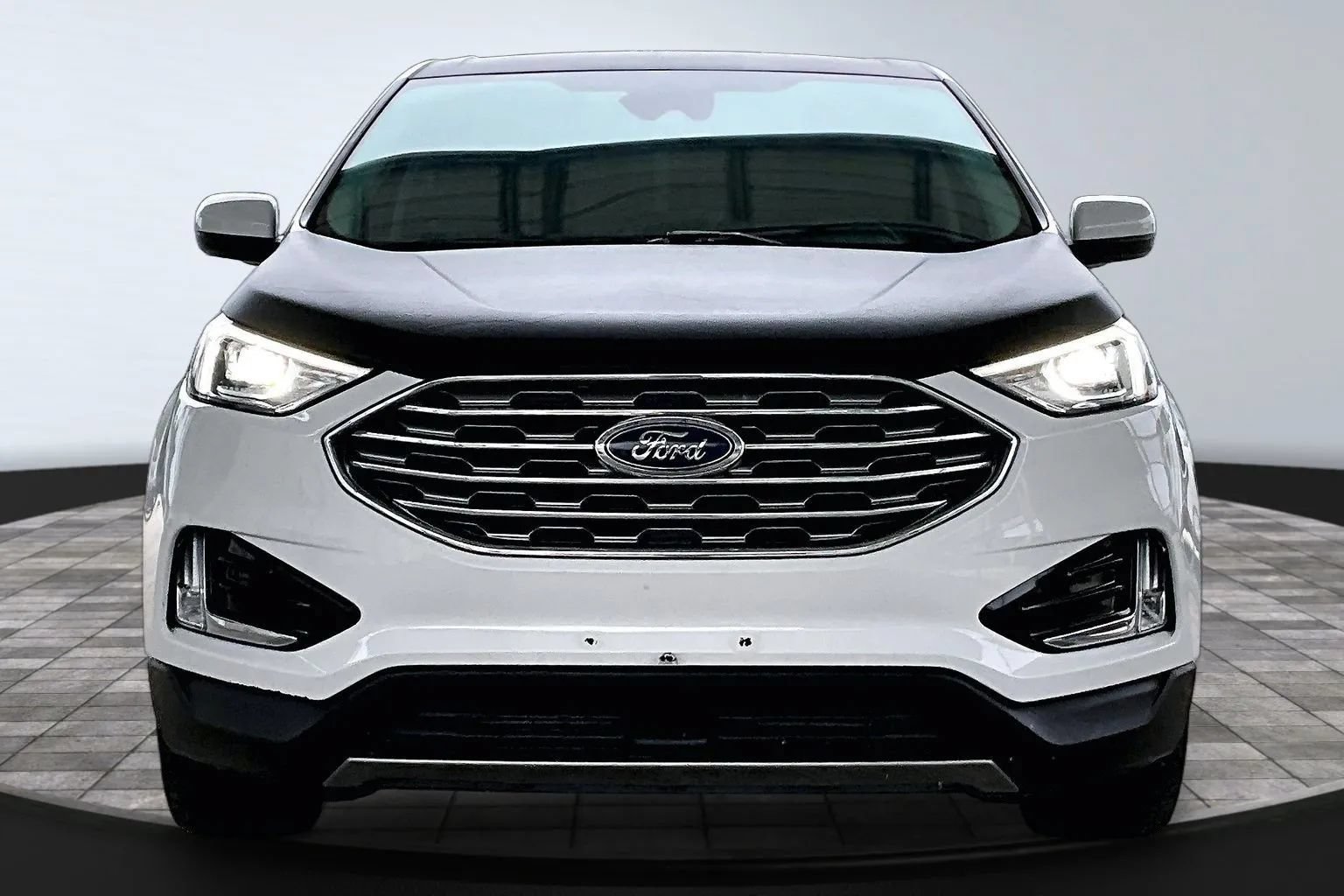 Used 2021 Ford Edge SEL FWD image 2