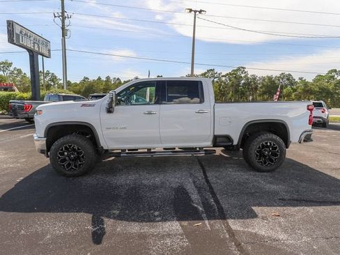 Used 2023 Chevrolet Silverado 2500 LTZ AWD/4WD image 5