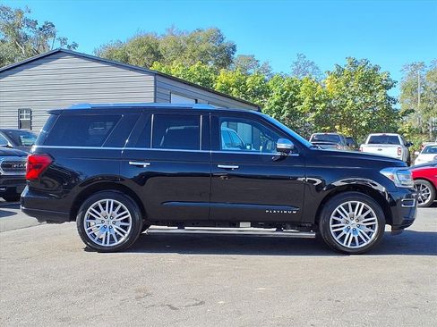 Used 2022 Ford Expedition Platinum image 8