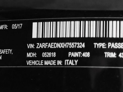 Used 2017 Alfa Romeo Giulia Sprint w/ Cold Weather Package image 57