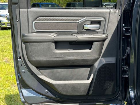 New 2026 RAM 3500 Big Horn AWD/4WD image 12