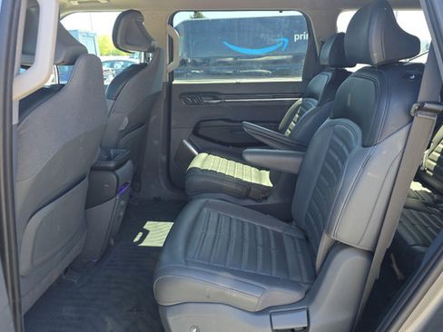 Used 2024 Kia EV9 Land AWD/4WD image 6