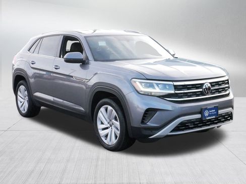 Certified 2023 Volkswagen Atlas Cross Sport SE image 9