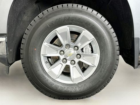 Used 2021 Chevrolet Silverado 1500 LT w/ LPO, Liner Protection Package AWD/4WD image 11