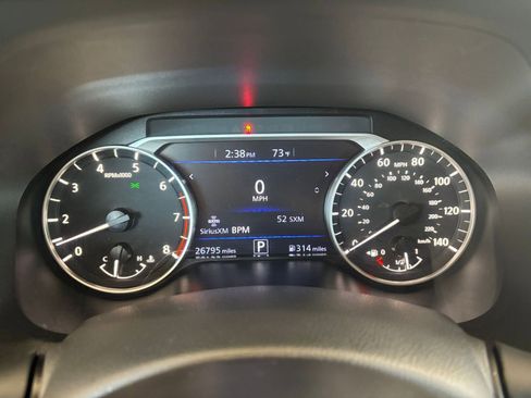 Used 2025 Nissan Altima 2.5 SV image 40