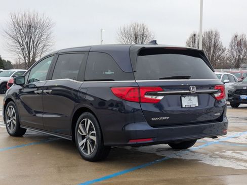 Certified 2024 Honda Odyssey Touring image 8
