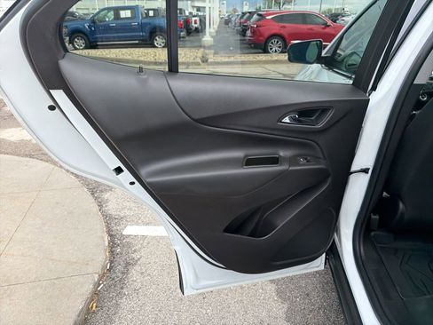 Certified 2024 Chevrolet Equinox LT w/ LPO, Floor Liner Package FWD image 18