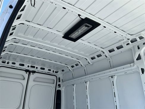 New 2024 RAM ProMaster 3500 w/ Quick Order Package 22G SLT image 41