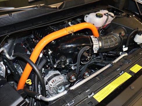 Used 2025 Chevrolet Silverado 1500 LTZ image 23