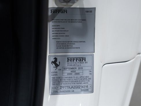 Used 2016 Ferrari California T RWD image 31