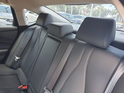 Used 2023 Acura TLX FWD image 12