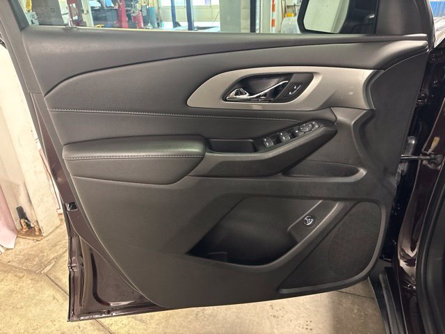 Used 2022 Chevrolet Traverse LT AWD/4WD image 10