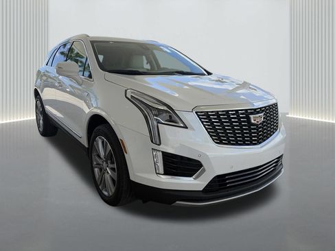 Used 2023 Cadillac XT5 Premium Luxury FWD image 9