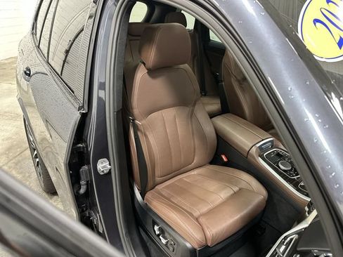Used 2021 BMW X5 M50i w/ Premium Package AWD/4WD image 19