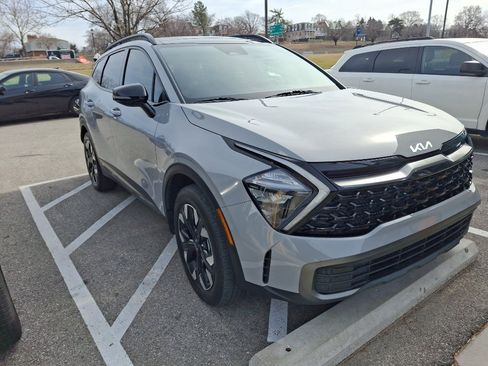 Used 2023 Kia Sportage X-Line w/ X-Line Premium Package image 3