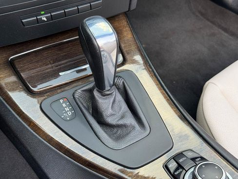 Used 2013 BMW 335i Convertible RWD image 10