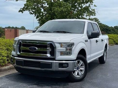 Used 2016 Ford F150 XLT w/ Equipment Group 301A Mid RWD image 3