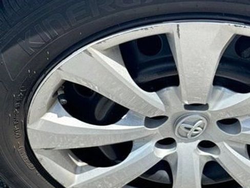 Used 2023 Toyota Corolla LE FWD image 10