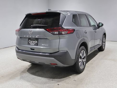 Used 2023 Nissan Rogue SV AWD/4WD image 2