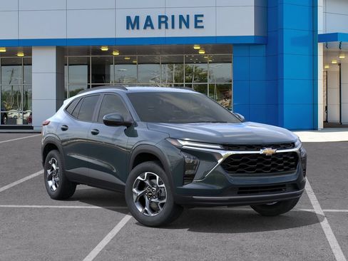 New 2026 Chevrolet Trax LT w/ LT Convenience Package FWD image 7