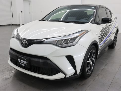 Used 2020 Toyota C-HR XLE FWD image 7