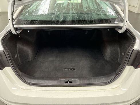 Used 2024 Nissan Altima 2.5 SR image 24