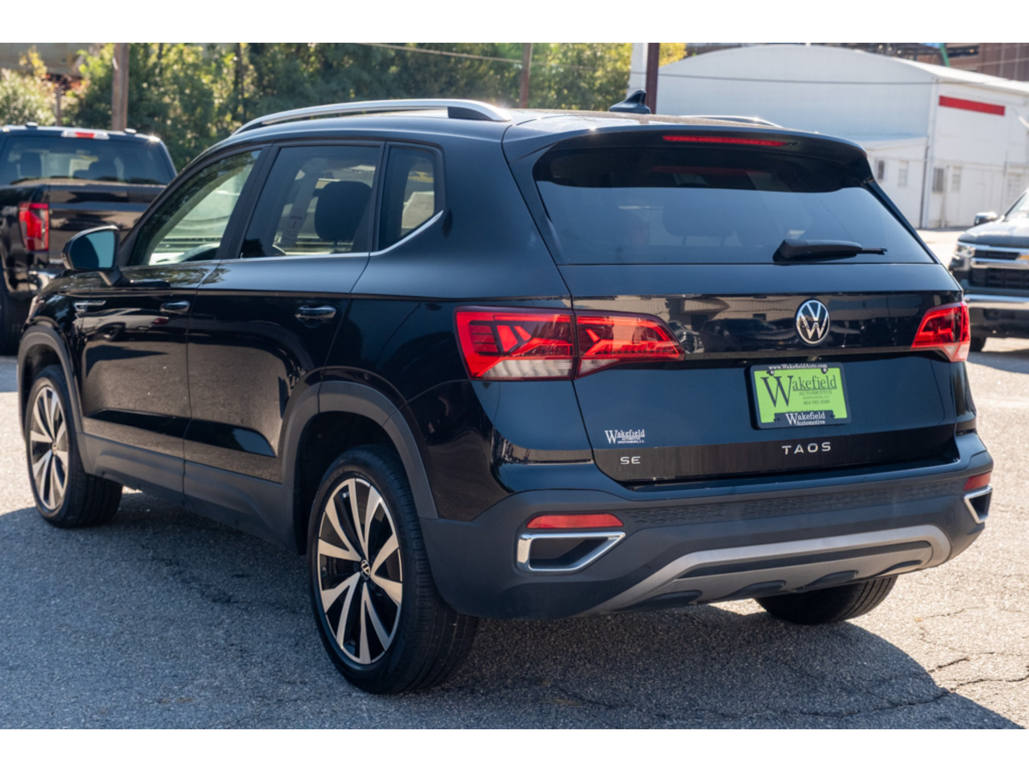 Used 2022 Volkswagen Taos SE FWD image 6