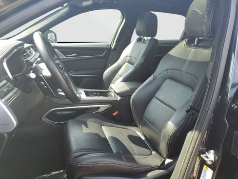 Used 2024 Jaguar F-PACE R-Dynamic S image 17