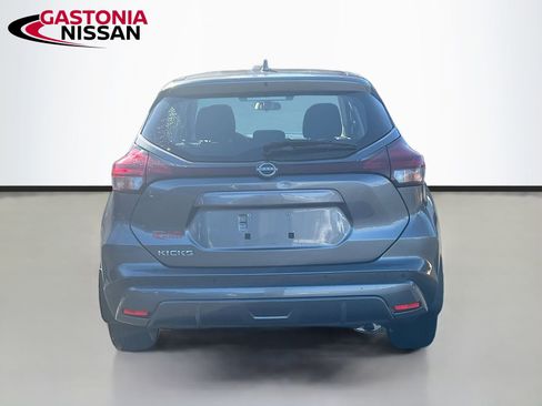 Used 2023 Nissan Kicks S image 7