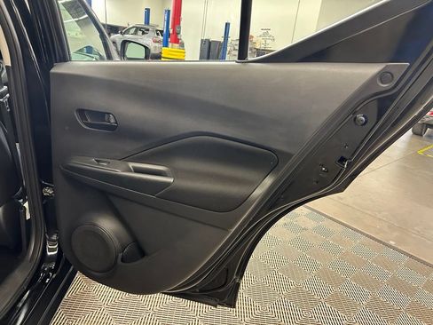 Used 2021 Nissan Kicks S FWD image 13