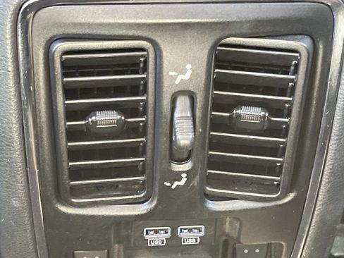 Used 2018 Jeep Grand Cherokee Summit AWD/4WD image 18