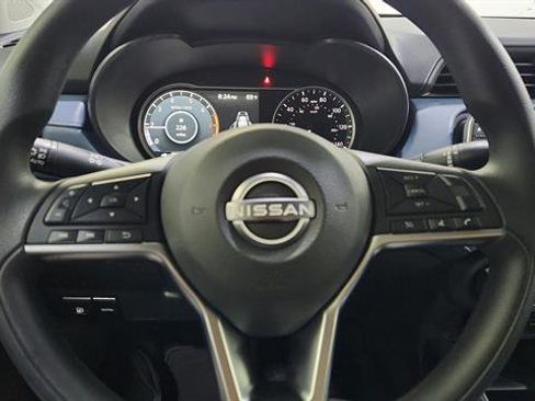 Certified 2025 Nissan Versa SV w/ Trunk Package image 34