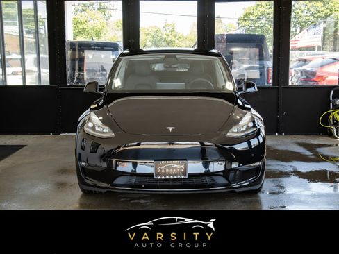 Used 2023 Tesla Model Y Long Range AWD/4WD image 2
